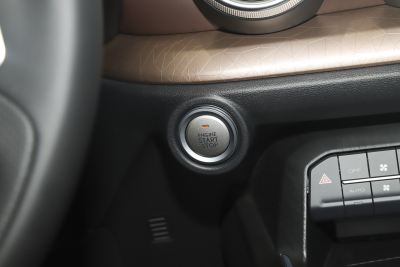 2021款 1.5T 两驱颜先锋-内饰-图片-有驾