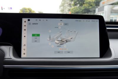 2023款 P7i 702 Pro-内饰-图片-有驾