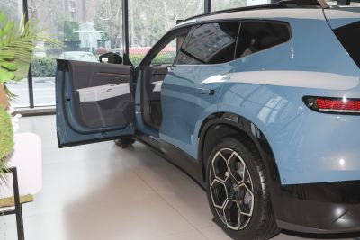 2026款 长续航后驱 Ultra-外观-图片-有驾