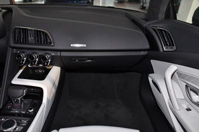 2022款 V10 Coupe performance-内饰-图片-有驾