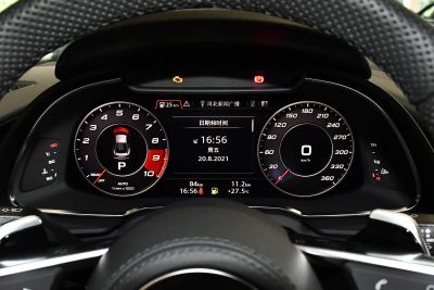2022款 V10 Coupe performance-内饰-图片-有驾