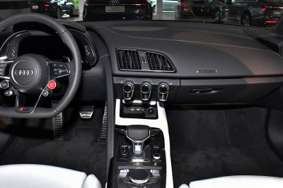 2022款 V10 Coupe performance-内饰-图片-有驾