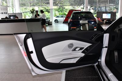 2022款 V10 Coupe performance-内饰-图片-有驾