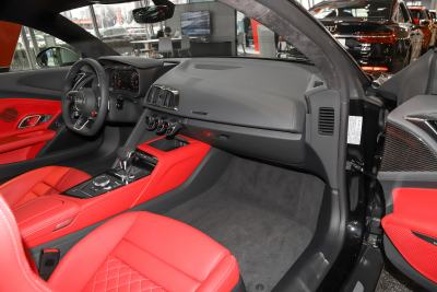 2022款 V10 Coupe performance-内饰-图片-有驾