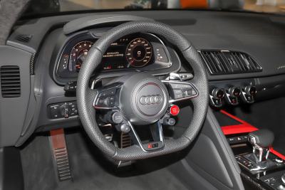 2022款 V10 Coupe performance-内饰-图片-有驾