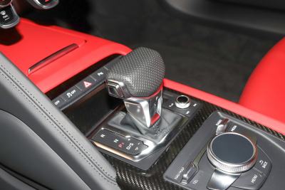2022款 V10 Coupe performance-内饰-图片-有驾