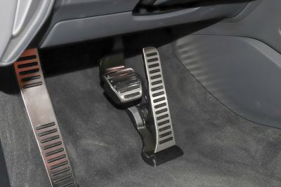 2022款 V10 Coupe performance-内饰-图片-有驾