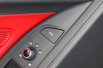 2022款 V10 Coupe performance-内饰-图片-有驾