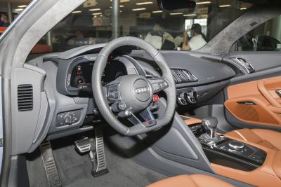 2022款 V10 Coupe performance-内饰-图片-有驾