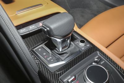 2022款 V10 Coupe performance-内饰-图片-有驾