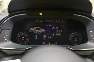 2022款 V10 Coupe performance-内饰-图片-有驾