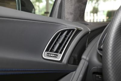 2022款 V10 Coupe performance-内饰-图片-有驾