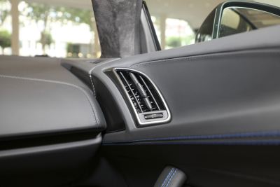 2022款 V10 Coupe performance-内饰-图片-有驾