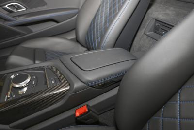 2022款 V10 Coupe performance-内饰-图片-有驾