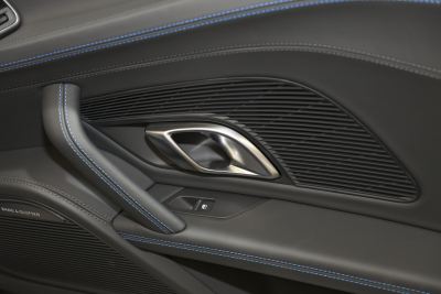 2022款 V10 Coupe performance-内饰-图片-有驾