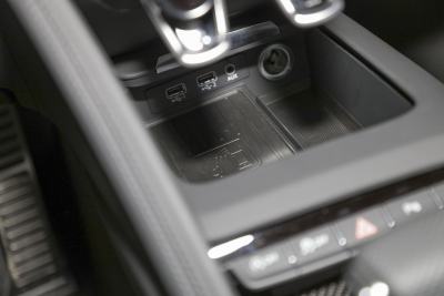 2022款 V10 Coupe performance-内饰-图片-有驾
