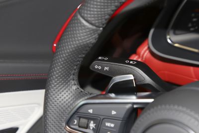 2022款 V10 Coupe performance-内饰-图片-有驾
