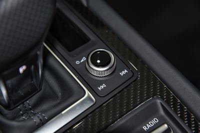 2022款 V10 Coupe performance-内饰-图片-有驾