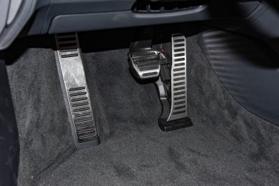 2022款 V10 Coupe performance-内饰-图片-有驾