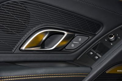 2022款 V10 Coupe performance-内饰-图片-有驾