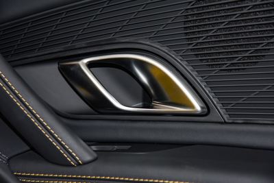 2022款 V10 Coupe performance-内饰-图片-有驾