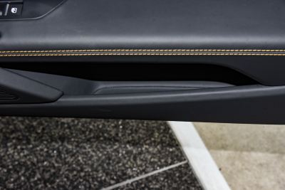 2022款 V10 Coupe performance-内饰-图片-有驾