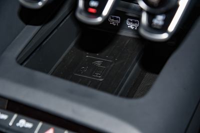 2022款 V10 Coupe performance-内饰-图片-有驾
