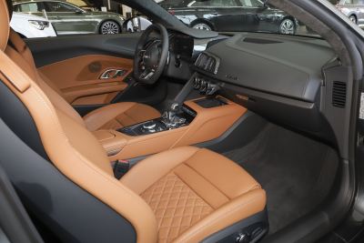 2022款 V10 Coupe performance-内饰-图片-有驾