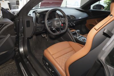 2022款 V10 Coupe performance-内饰-图片-有驾