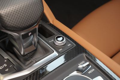 2022款 V10 Coupe performance-内饰-图片-有驾