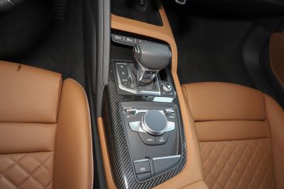 2022款 V10 Coupe performance-内饰-图片-有驾