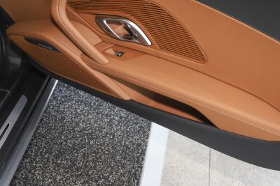 2022款 V10 Coupe performance-内饰-图片-有驾