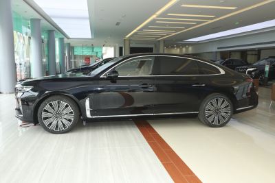 2025款 2.0T 两驱旗享豪华商务版 5座-外观-图片-有驾