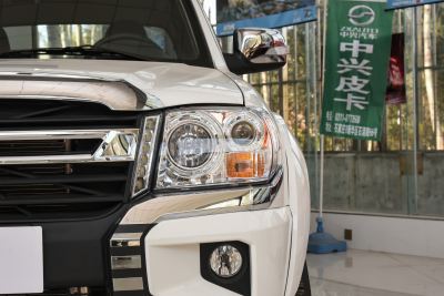 2022款 2.8T柴油两驱豪华型大双平底货箱JE493ZLQ6E-外观-图片-有驾