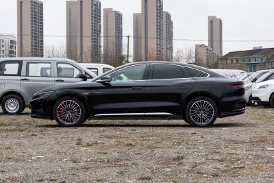 2025款 EV 智驾版 701KM激光雷达尊享型-外观-图片-有驾