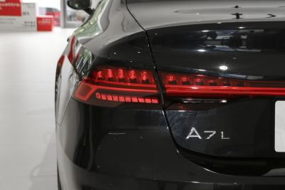 2025款 45 TFSI quattro 奢享型-外观-图片-有驾
