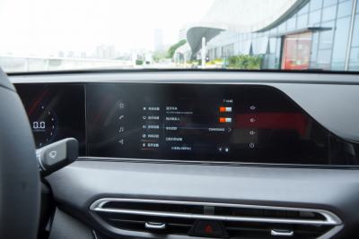 2025款 PLUS 1.5L 手动豪华版-内饰-图片-有驾
