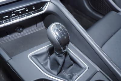 2025款 PLUS 1.5L 手动豪华版-内饰-图片-有驾