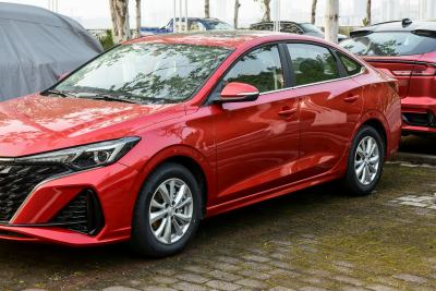 2025款 PLUS 1.5L 手动豪华版-外观-图片-有驾