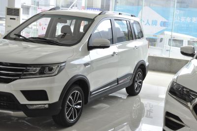 2020款 1.5L 手动超享型 7座-外观-图片-有驾