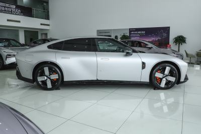 2025款 750 四驱鹏翼 Ultra-外观-图片-有驾