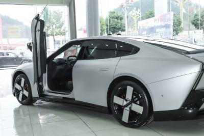 2025款 750 四驱鹏翼 Ultra-外观-图片-有驾