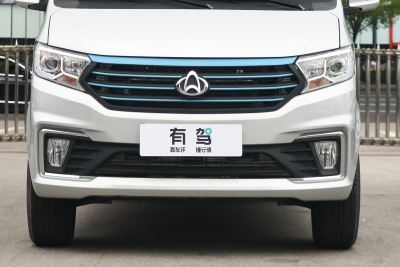 2021款 豪华版6座客车汇川系统-外观-图片-有驾