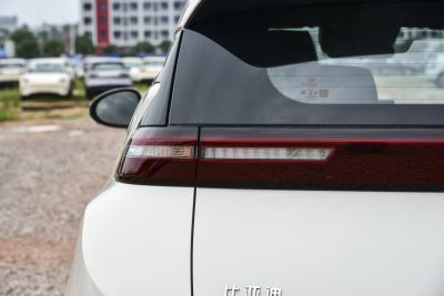 2026款 305km 活力版-外观-图片-有驾