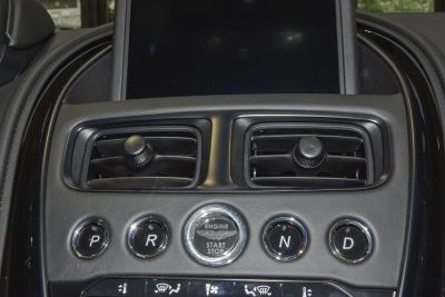 2020款 DBS Superleggera V12 Coupe-内饰-图片-有驾
