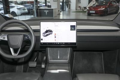 「Model Y L」内饰图片-颜色-图片大全-有驾