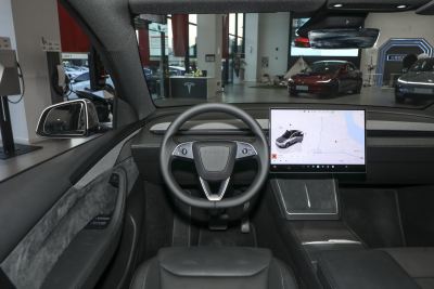「Model Y L」内饰图片-颜色-图片大全-有驾