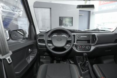 2023款 1.6L CNG舒适型客车6座-内饰-图片-有驾