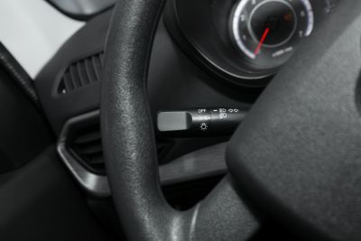 2023款 1.6L CNG舒适型客车6座-内饰-图片-有驾