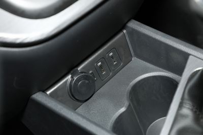 2023款 1.6L CNG舒适型客车6座-内饰-图片-有驾
